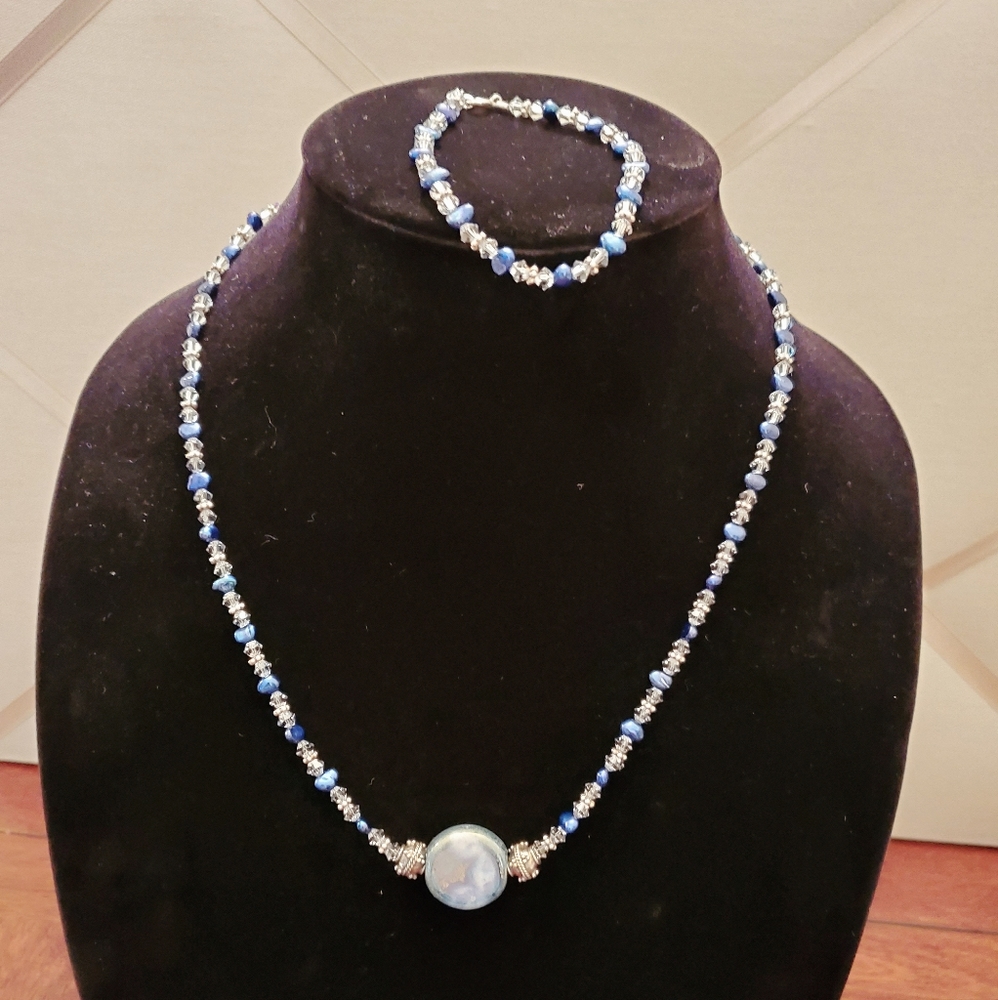 🎊HP🎊 Handcrafted Swarovski & Blue Pearl Necklace Set - Picture 2 of 10